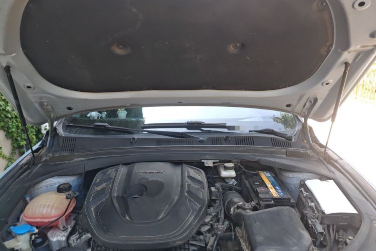 Used Geely Auto Preface 2021 2.0TD Space-Time Edition Starry Celestial Engine Bay