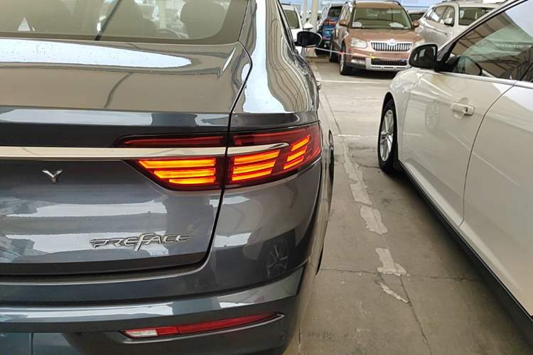 Used Geely Auto Preface 2021 2.0TD Luxury Version Exterior 3