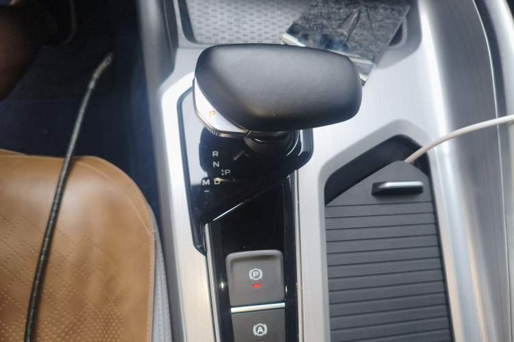Used Geely Auto Preface 2021 2.0TD Luxury Version Gear Lever