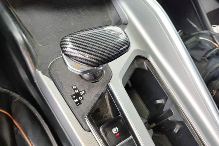 Used Geely Auto Preface 2021 Revised Version 2.0TD Luxury Edition Gear Lever
