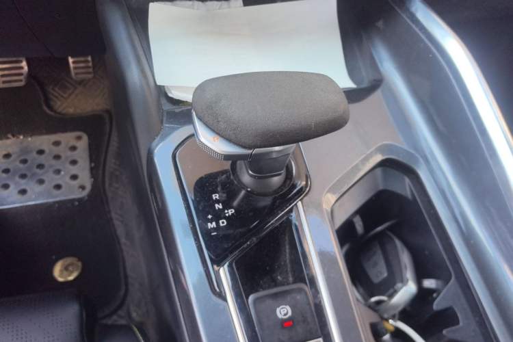 Used Geely Auto Preface 2021 2.0TD Space-Time Edition Starry Celestial Gear Lever
