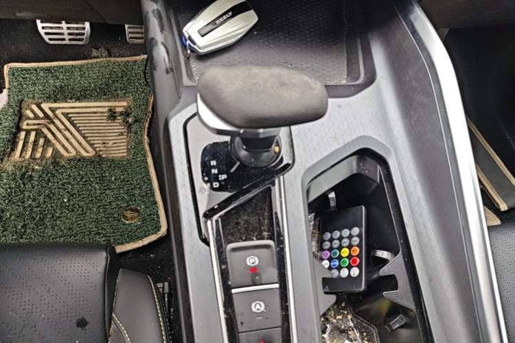 Used Geely Auto Preface 2021 2.0TD Space-Time Edition Hao Yue Gear Lever