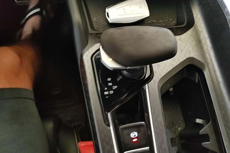 Used Geely Auto Preface 2021 2.0TD Space-Time Edition Hao Yue Gear Lever