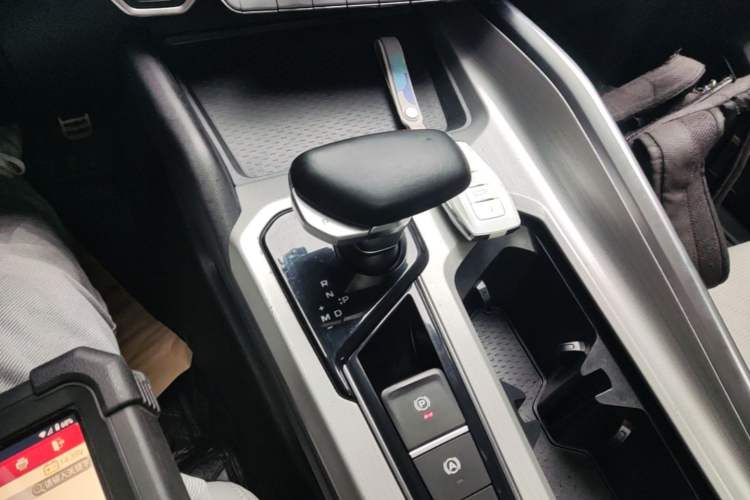 Used Geely Auto Preface 2021 Revised Version 2.0TD Luxury Edition Gear Lever