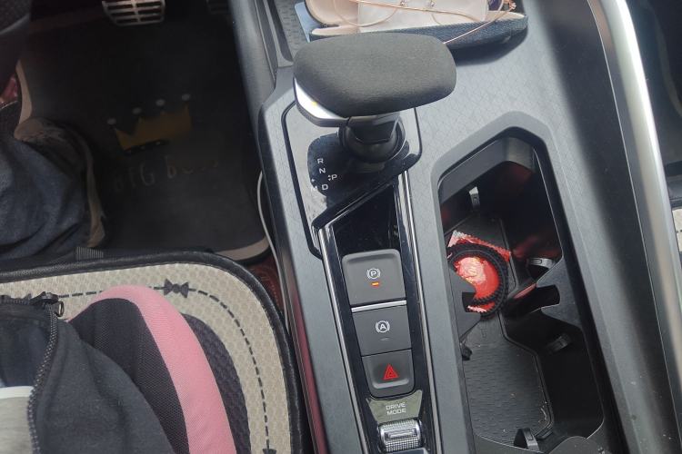 Used Geely Auto Preface 2021 2.0TD Space-Time Edition Starry Celestial Gear Lever