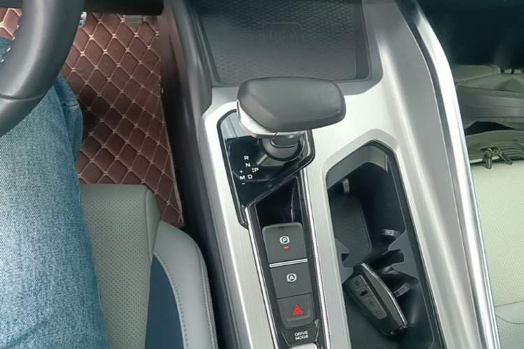 Used Geely Auto Preface 2021 2.0TD Flagship Edition Gear Lever