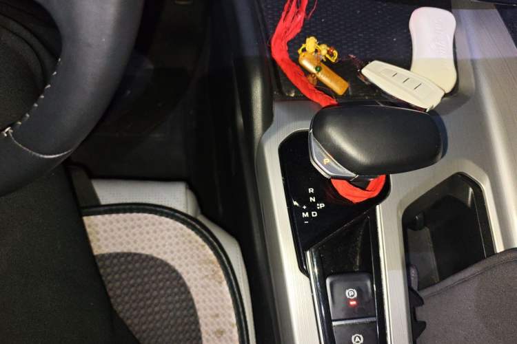 Used Geely Auto Preface 2021 Revised Version 2.0TD Luxury Edition Gear Lever