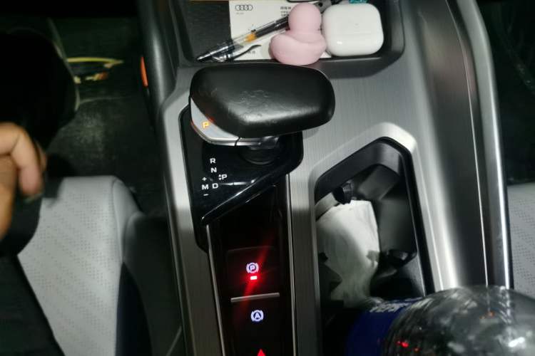 Used Geely Auto Preface 2021 2.0TD Luxury Version Gear Lever