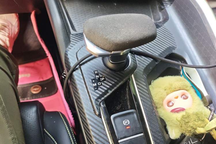 Used Geely Auto Preface 2021 2.0TD Space-Time Edition Starry Celestial Gear Lever