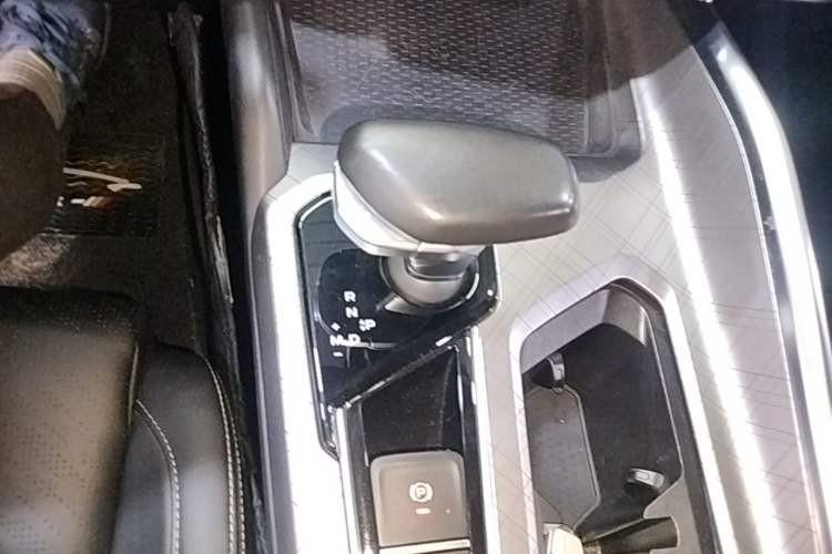 Used Geely Auto Preface 2021 2.0TD Luxury Version Gear Lever