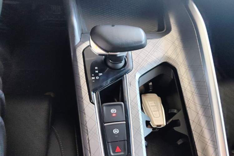 Used Geely Auto Preface 2021 2.0TD Luxury Version Gear Lever