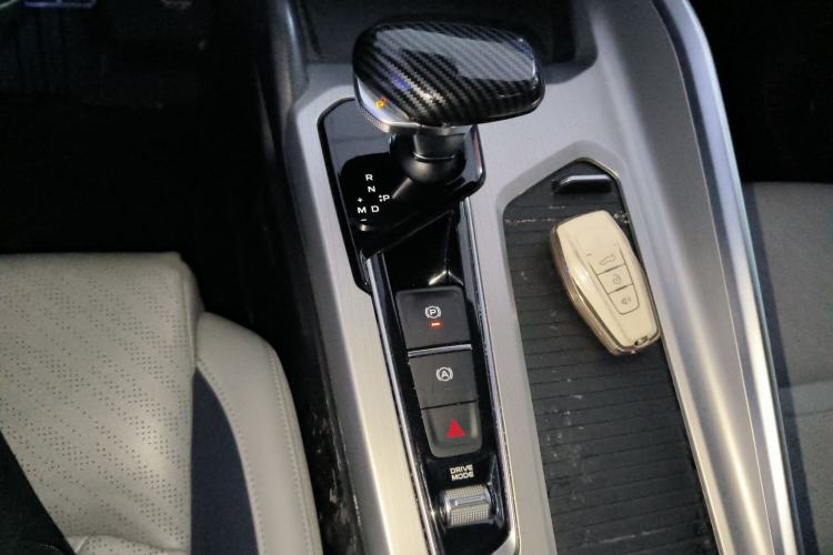 Used Geely Auto Preface 2021 Revised Version 2.0TD Luxury Edition Gear Lever