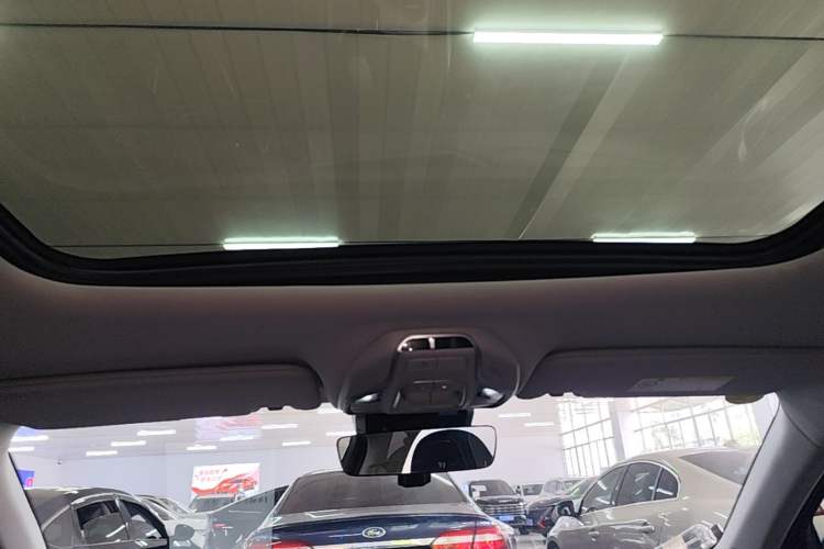 Used Geely Auto Preface 2021 Revised Version 2.0TD Luxury Edition Headliner