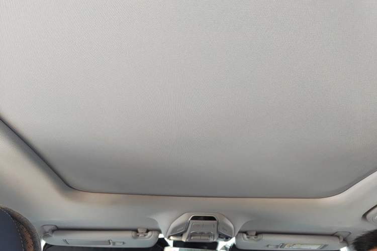 Used Geely Auto Preface 2021 Revised Version 2.0TD Luxury Edition Headliner