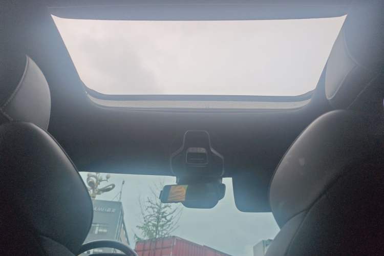 Used Geely Auto Preface 2021 2.0TD Space-Time Edition Starry Celestial Headliner