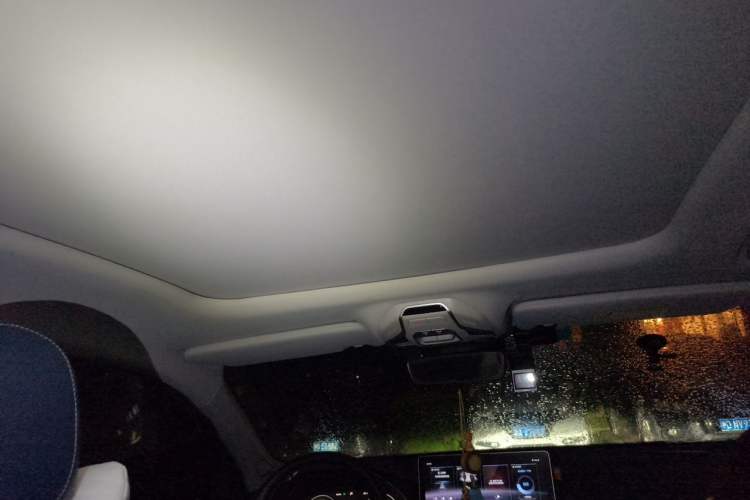 Used Geely Auto Preface 2021 Revised Version 2.0TD Luxury Edition Headliner