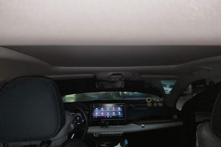 Used Geely Auto Preface 2021 Revised Version 2.0TD Luxury Edition Headliner