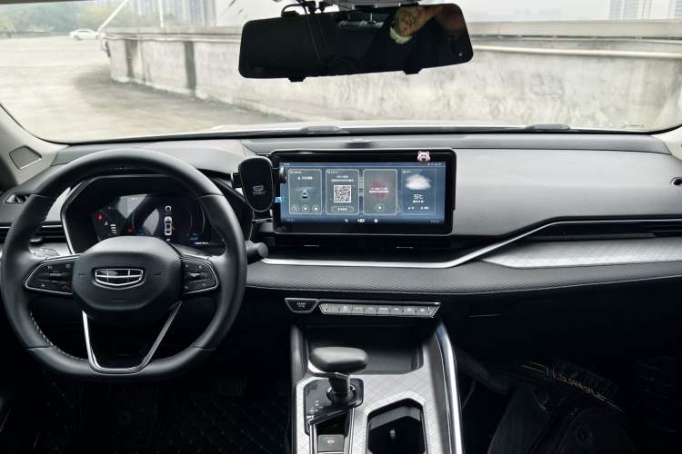 Used Geely Auto Preface 2021 2.0TD Luxury Version Interior 1