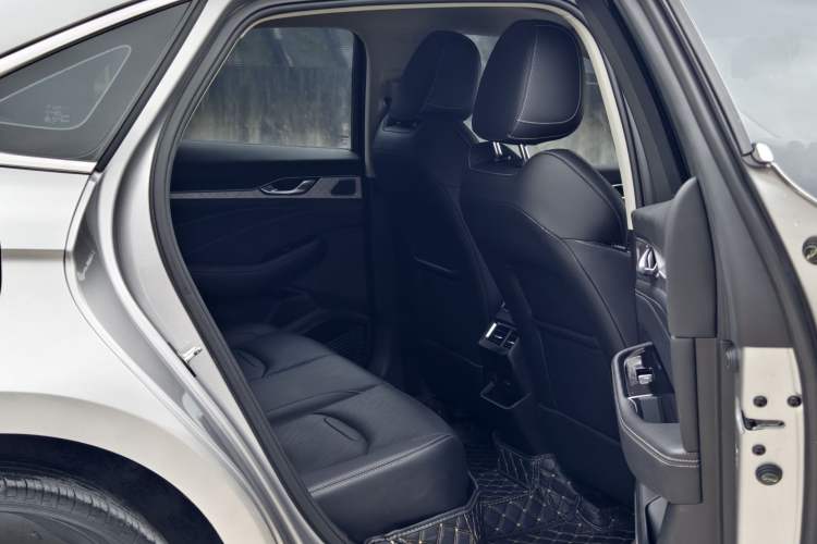 Used Geely Auto Preface 2021 2.0TD Luxury Version Interior 2