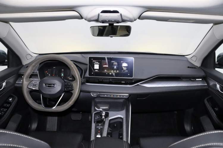 Used Geely Auto Preface 2021 2.0TD Luxury Version Interior 3
