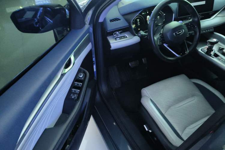Used Geely Auto Preface 2021 Revised Version 2.0TD Luxury Edition Interior 3