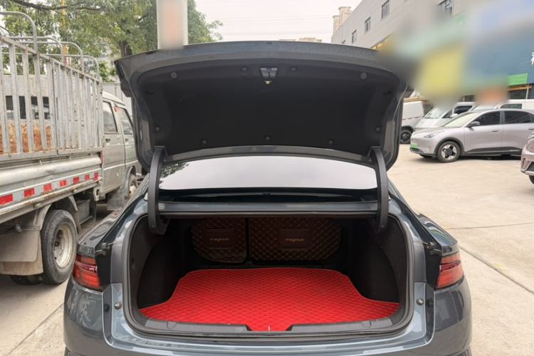 Used Geely Auto Preface 2021 2.0TD Flagship Edition Interior 4