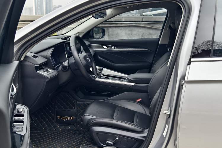 Used Geely Auto Preface 2021 2.0TD Luxury Version Interior 4