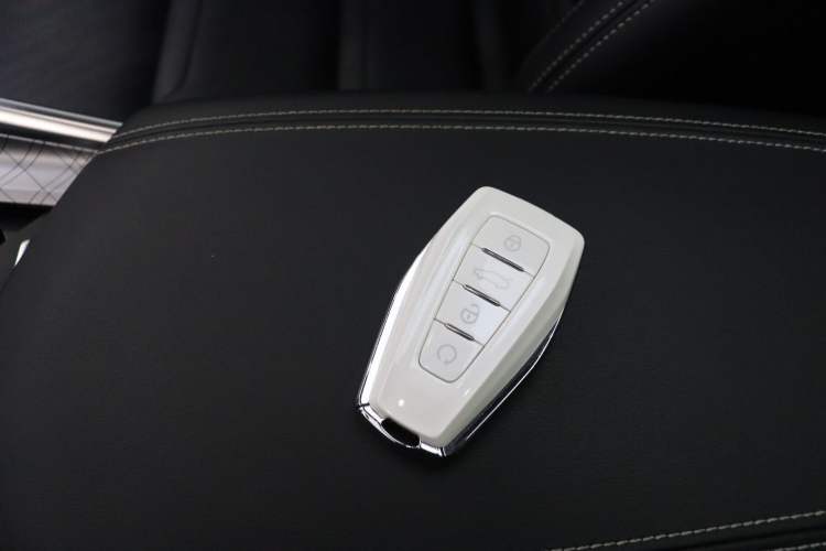 Used Geely Auto Preface 2021 2.0TD Luxury Version Interior 4