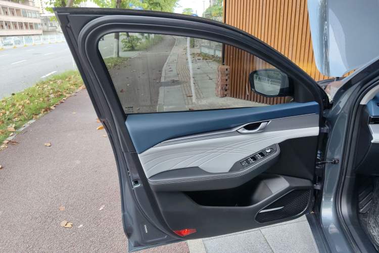 Used Geely Auto Preface 2021 Revised Version 2.0TD Luxury Edition Left Front Door Interior