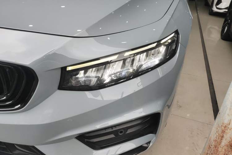 Used Geely Auto Preface 2021 2.0TD Space-Time Edition Hao Yue Left Front Headlight