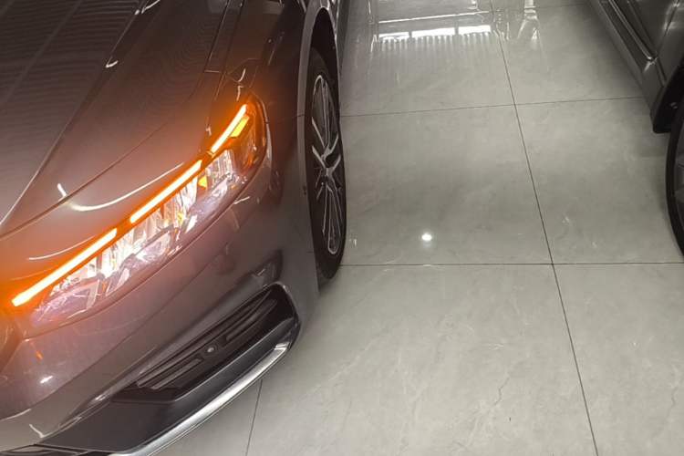 Used Geely Auto Preface 2021 Revised Version 2.0TD Luxury Edition Left Front Headlight