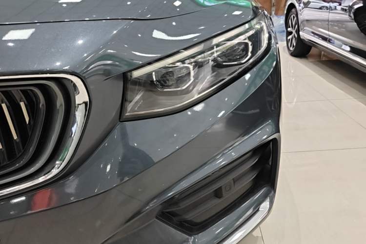 Used Geely Auto Preface 2021 Revised Version 2.0TD Luxury Edition Left Front Headlight