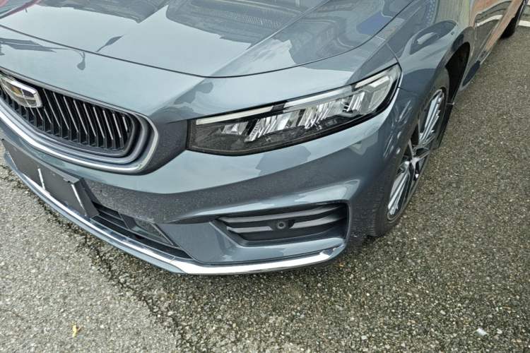 Used Geely Auto Preface 2021 Revised Version 2.0TD Luxury Edition Left Front Headlight