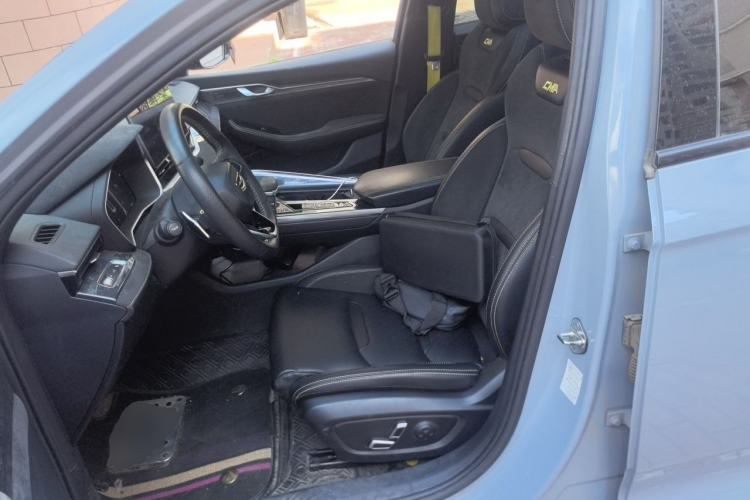 Used Geely Auto Preface 2021 2.0TD Space-Time Edition Starry Celestial Left Front Seat