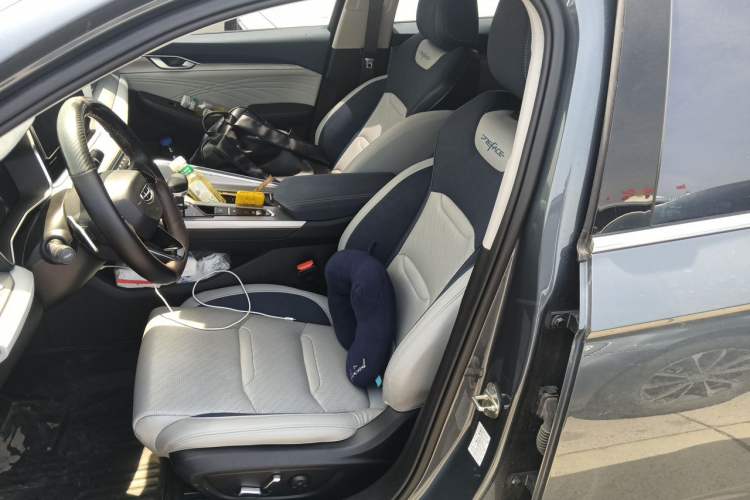 Used Geely Auto Preface 2021 Revised Version 2.0TD Luxury Edition Left Front Seat