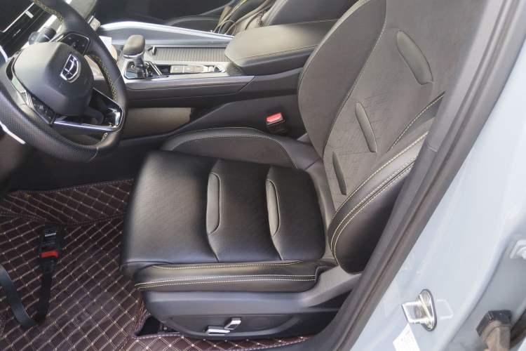 Used Geely Auto Preface 2021 2.0TD Space-Time Edition Hao Yue Left Front Seat