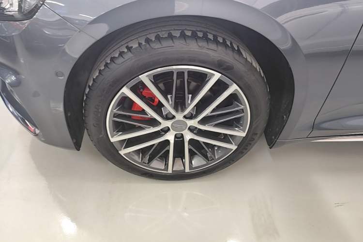 Used Geely Auto Preface 2021 Revised Version 2.0TD Luxury Edition Left Front Wheel Hub