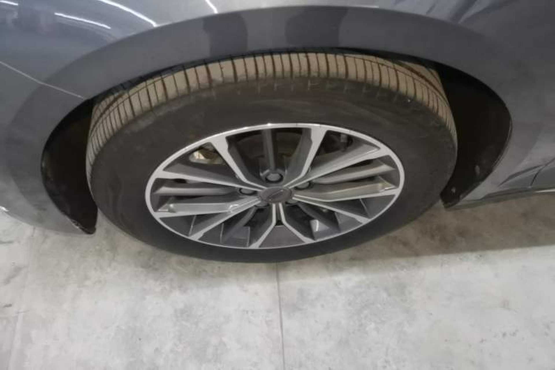 Used Geely Auto Preface 2021 2.0TD Luxury Version Left Front Wheel Hub