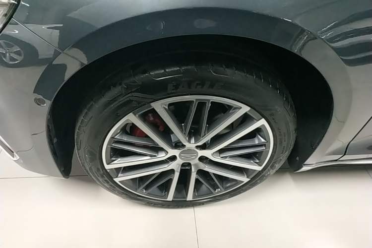 Used Geely Auto Preface 2021 Revised Version 2.0TD Luxury Edition Left Front Wheel Hub