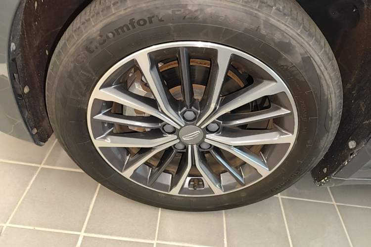 Used Geely Auto Preface 2021 2.0TD Luxury Version Left Front Wheel Hub