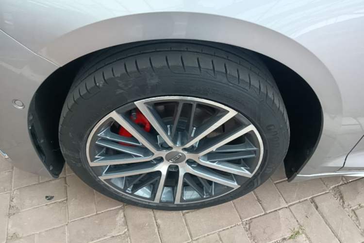 Used Geely Auto Preface 2021 2.0TD Flagship Edition Left Front Wheel Hub