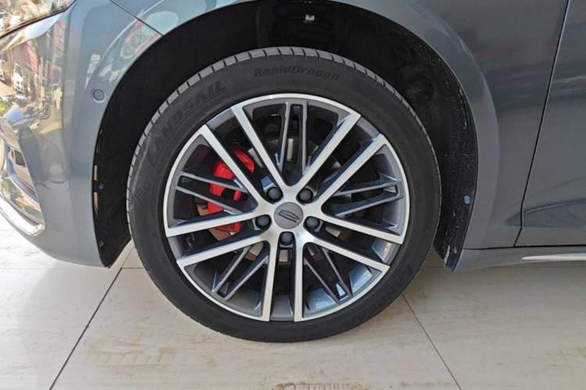 Used Geely Auto Preface 2021 Revised Version 2.0TD Luxury Edition Left Front Wheel Hub