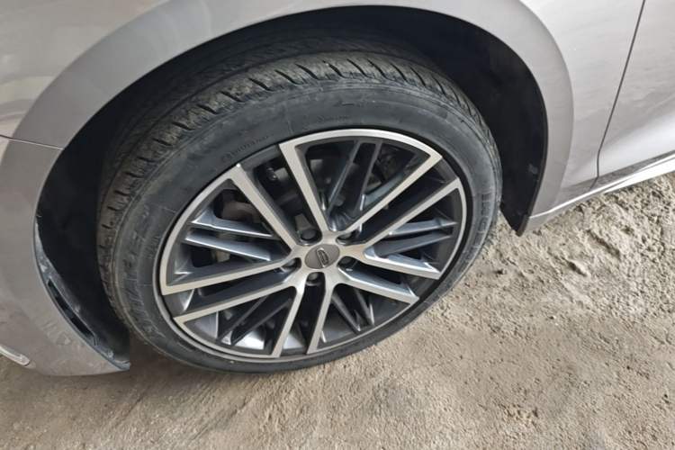 Used Geely Auto Preface 2021 2.0TD Luxury+ Version Left Front Wheel Hub
