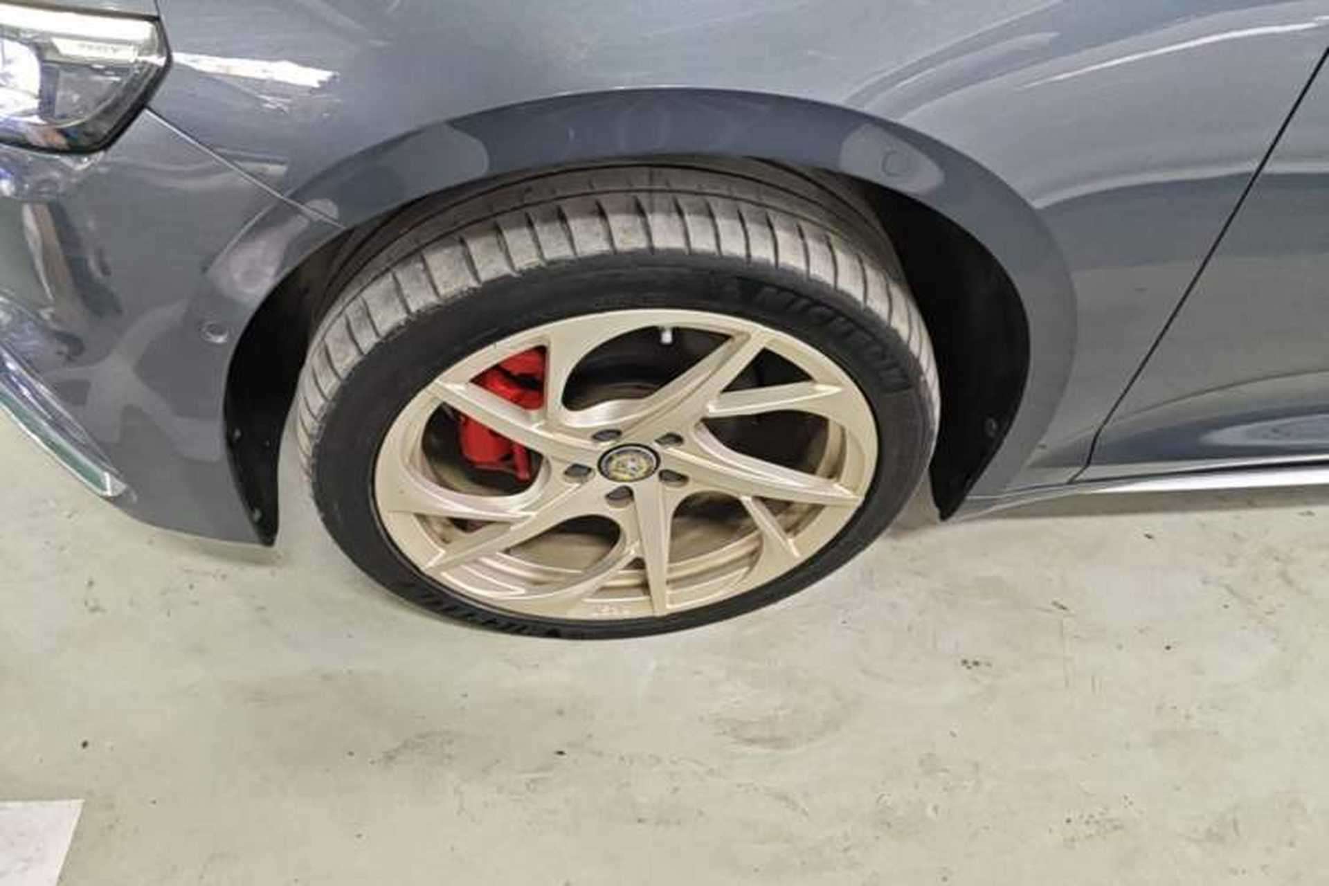 Used Geely Auto Preface 2021 Revised Version 2.0TD Luxury Edition Left Front Wheel Hub