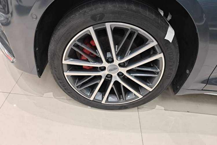 Used Geely Auto Preface 2021 Revised Version 2.0TD Luxury Edition Left Front Wheel Hub