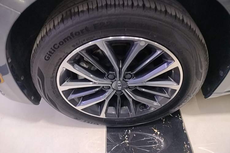 Used Geely Auto Preface 2021 2.0TD Luxury Version Left Front Wheel Hub