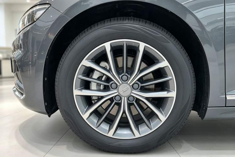 Used Geely Auto Preface 2021 2.0TD Luxury Version Left Front Wheel Hub