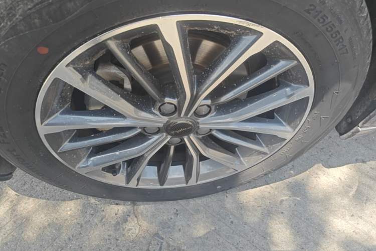 Used Geely Auto Preface 2021 2.0TD Luxury Version Left Front Wheel Hub