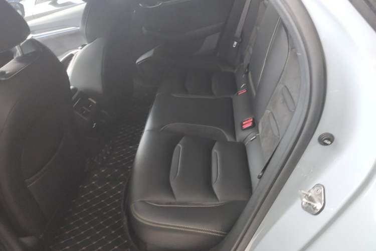 Used Geely Auto Preface 2021 2.0TD Space-Time Edition Hao Yue Left Rear Seat