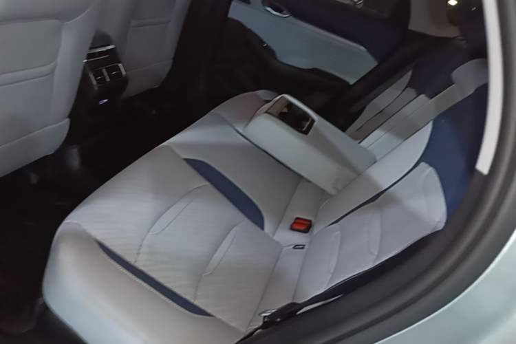 Used Geely Auto Preface 2021 2.0TD Luxury Version Left Rear Seat